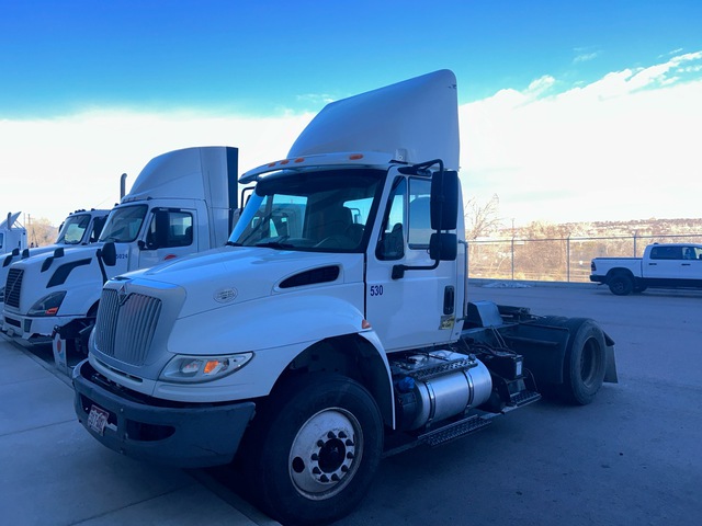 2015 International 4400 4x2 S/A Day Cab Truck Tractor (Inoperable)