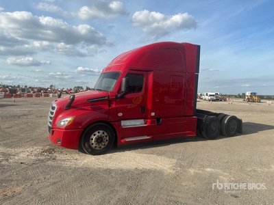2021 Freightliner Cascadia 126 6x4 T/A Slaapcabine Trekker