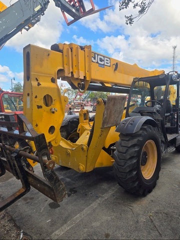 2017 JCB 510-56 F Telehandler