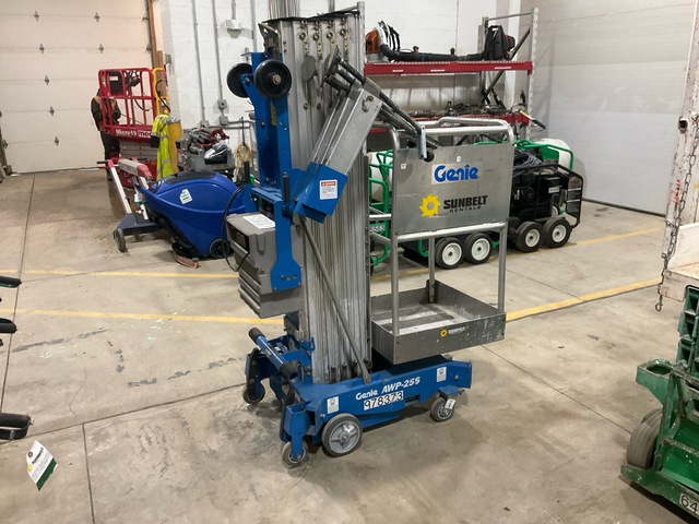 2017 Genie AWP-25S Vertical Mast Lift 2017 Genie AWP-25S Vertical Mast Lift