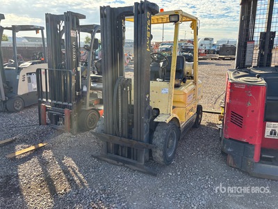 1997 Hyster H150H 4850 lb Cushion Tire Forklift