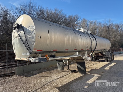 1977 Etnyre 7100 gal T/A Remorque-citerne