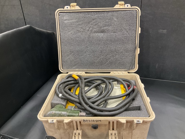 Iris Technology QP-1800 Power Inverter w/Case