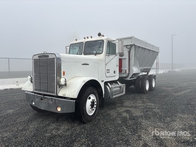 1983 Freightliner FLC 7 ft 6x4 Épandeurs