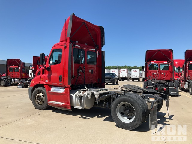 CAMIóN 2017 FREIGHTLINER