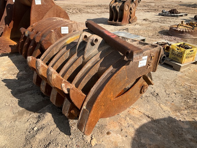 49 in Excavator Grapple - Fits Komatsu PC300
