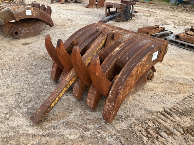 49 in Excavator Grapple - Fits Komatsu PC300