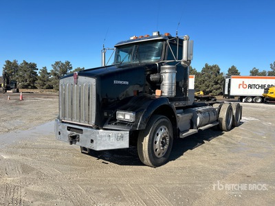 2014 Kenworth T800 6x4 T/A Day Cab Truck Tractor