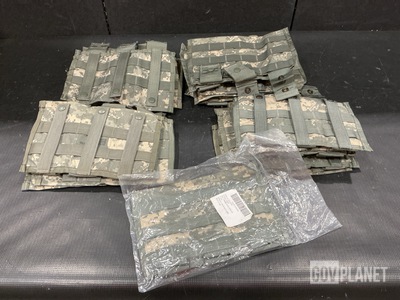 (113) M4 Three Mag Pouches