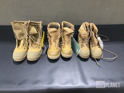 (36) Assorted Pairs of Boots