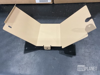 (17) Oshkosh 4032242 Access Covers