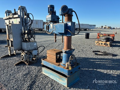 FM-700 Radialarmbohrer