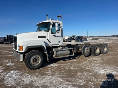 2004 Mack CH613 8x4 Fahrgestell