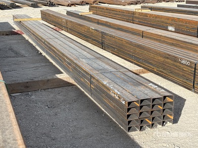 Quantity of (20) 1-1/2 in x 3 in xc19 ft 14 ga Rectangle Tubing