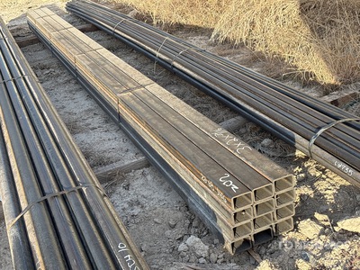 Quantity of (12) 3 in x 2 in x 3/16 in x 17 ft Rectangle Tubing