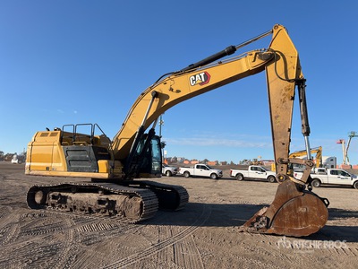 2022 Cat 349 Tracked Excavator