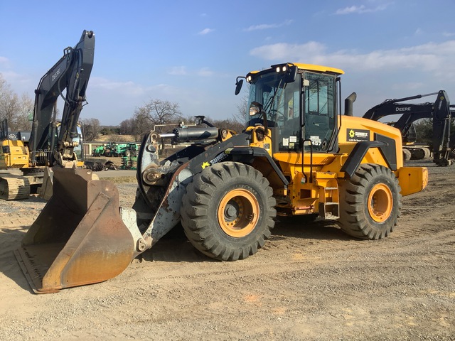 2018 JCB 457 Wheel Loader