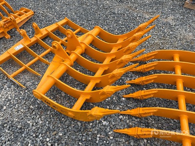 2026 GIYI 48 in Excavator Rake - Fits Cat 307 (Unused)