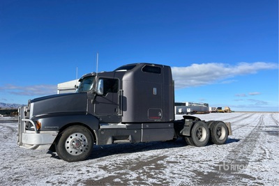 2006 Kenworth T600 6x4 T/A Sleeper Truck Tractor
