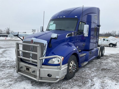 2020 Kenworth 680 6x4 Sleeper Truck Tractor