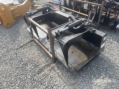 2026 GIYI GY-PG72 72 in Grapple Benna a polipo per mini pala (Unused)