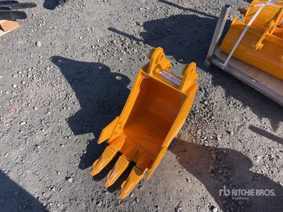 2026 GIYI GY-BK 12 in Digging Cat 303 Excavator Bucket (Unused)