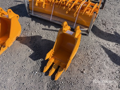 2026 GIYI GY-BK 12 in Digging Cat 303 Excavator Bucket (Unused)