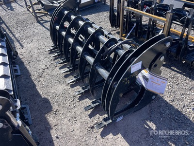 2026 GIYI GY-CLG72 72 in Log Skid Steer Grapple (Unused)