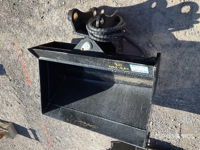 2026 GIYI GY-D5T CAT Tilting Excavator Bucket (Unused)