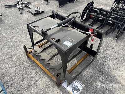 2026 GIYI GY-HWG44 44 in Mini Skid Steer Grapple (Unused)