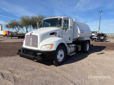 2015 Kenworth T370 2000 gal 4x2 Wassertank-Lkw