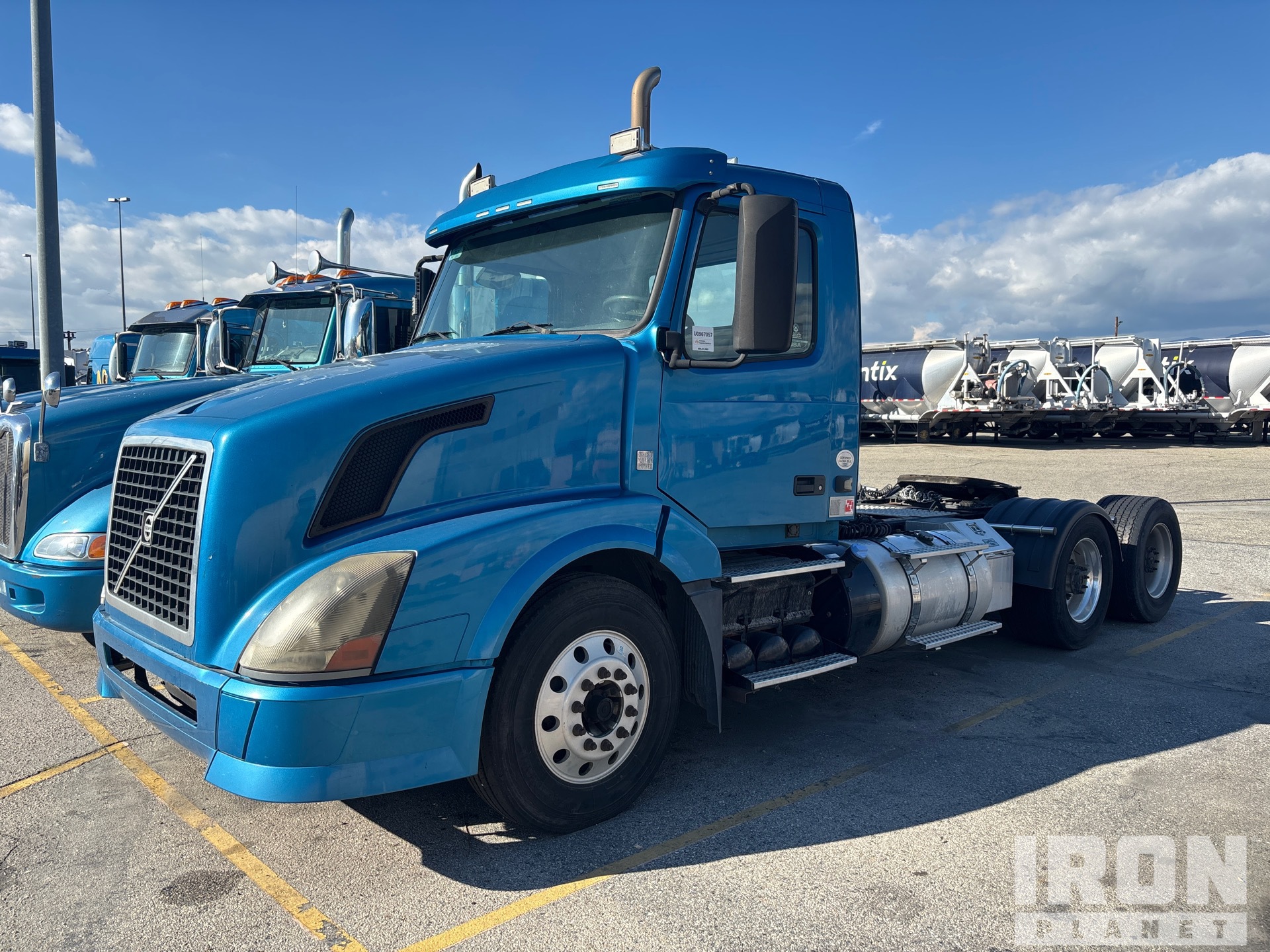 2014 Volvo VNL64T300 6x4 T/A Day Cab Truck Tractor in San