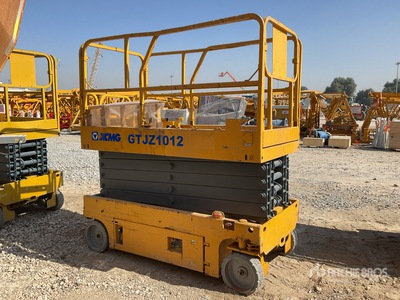 2018 XCMG GTJZ1012 Electric Scissor Lift