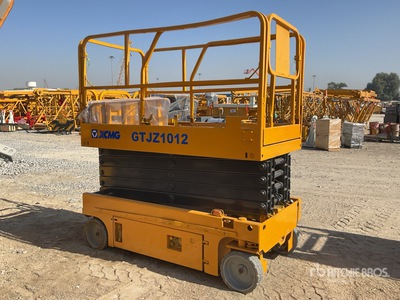2018 XCMG GTJZ1012 Electric Scissor Lift