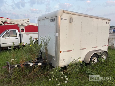 2016 Carmate CM612CC-HD 12 ft T/A Enclosed Trailer