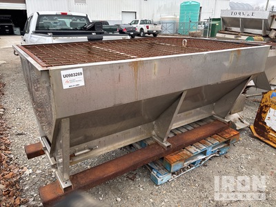 Swenson Electric 5.5 yd Salt Spreader