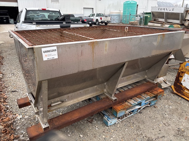 Swenson Electric 5.5 yd Salt Spreader