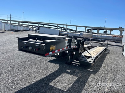 2025 Witzco RG52 Tri/A Removable Gooseneck Lowboy Trailer (Unused)