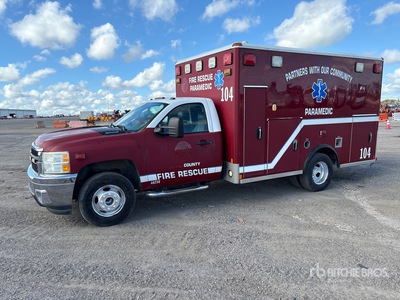 2013 Chevrolet Silverado 3500 4x4 Ambulance