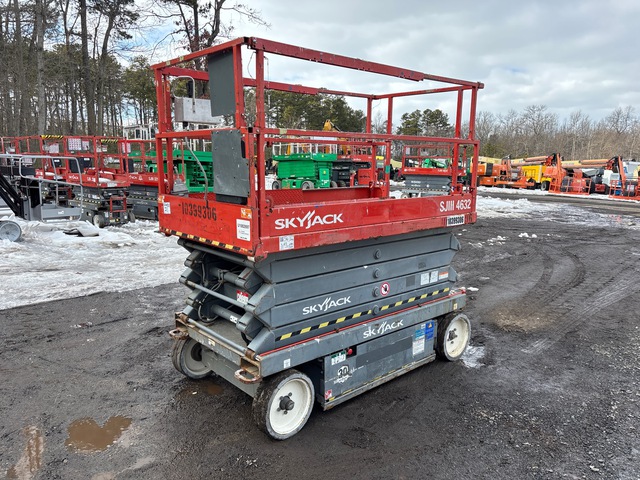 2015 Skyjack SJIII 4632 Electric Scissor Lift