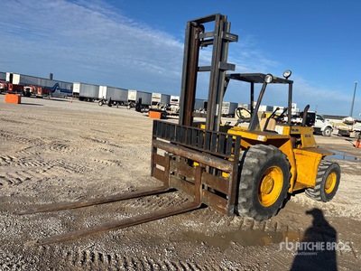 1993 Sellick SD80 8000 lb 4x2 Rough Terrain Forklift