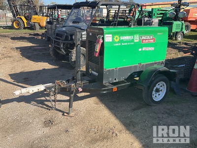 2018 Lincoln Vantage 322 400 A Mobile Multi-Process Engine Driven Welder