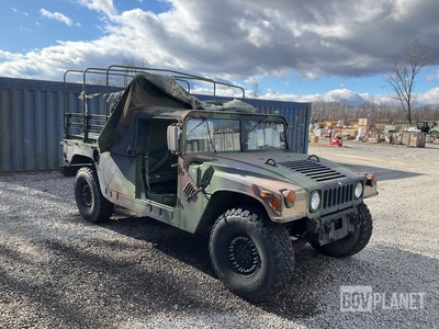 2001 AM General M1097A2 HMMWV 2 Door Soft Top w/Truck Body