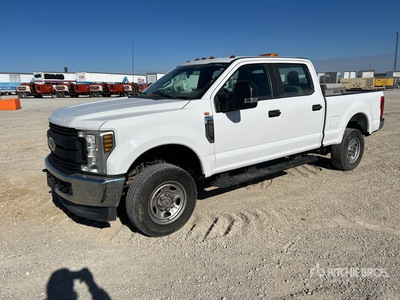 2018 Ford F-350 XL 4x4 Crew Cab Pick-up