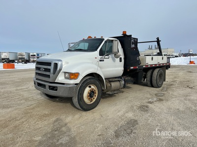 2011 Ford F-750 XL 4x2 Reel Truck