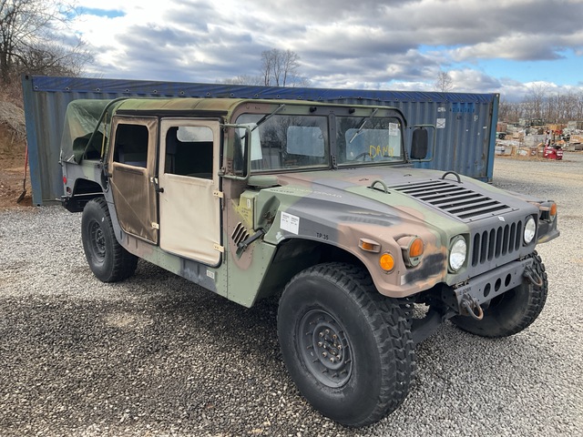 AM General M1097R1 HMMWV 4 Door Soft Top w/Truck Body