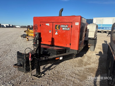 2020 Ditch Witch HX30 800 gal T/A Vacuüm graafeenheid