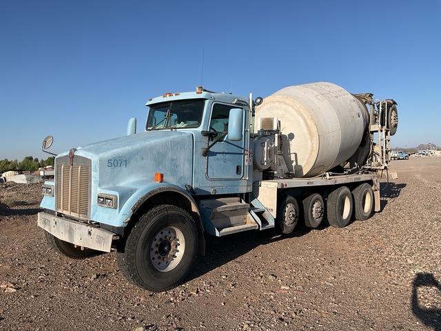 2007 Kenworth W900 12x4 Mixer Truck