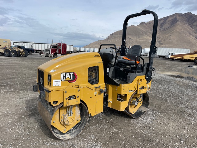 2022 Cat CB2.5 Double Drum Roller