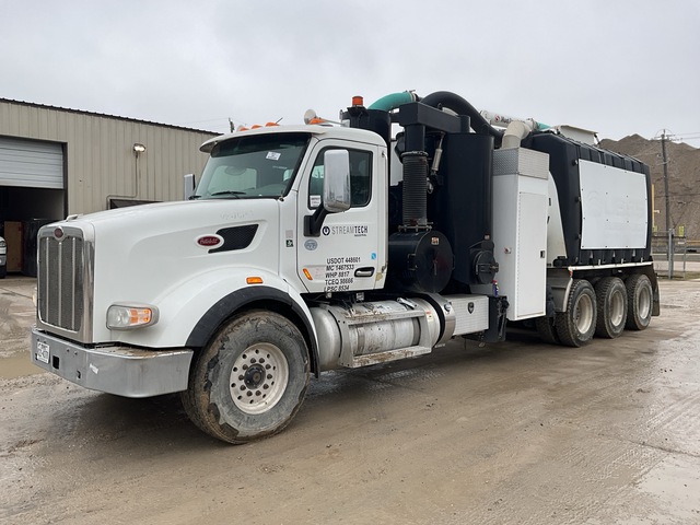 2015 Super Products Mud Dog 1600 on 2015 Peterbilt 567 8x6 Vacuum Excavator Truck